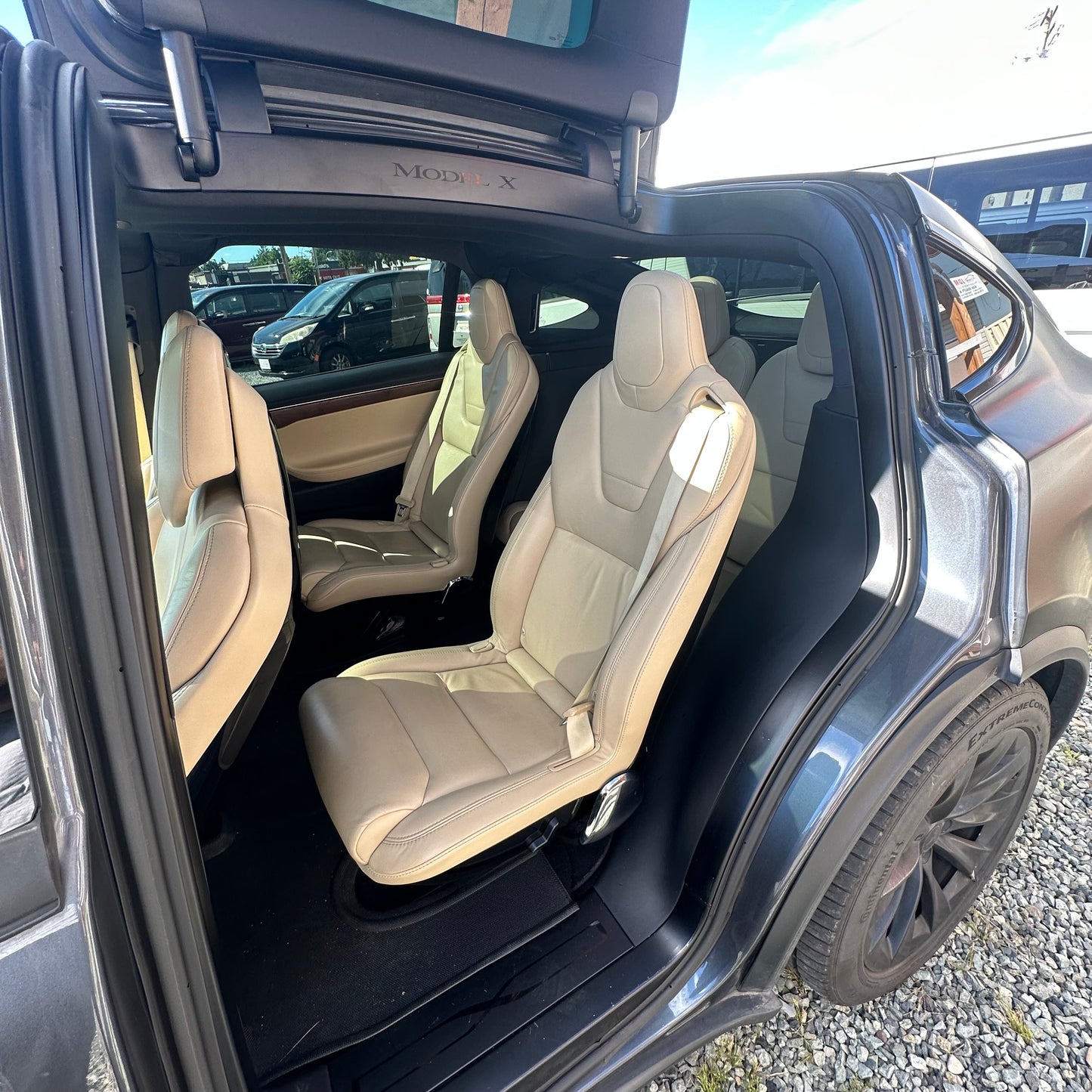 Tesla Model X P90